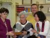 Vicenta Cortés Alonso recibe placa de Socia Honoraria de la Asociación Uruguaya de Archivólogos